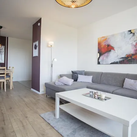 Welcome In - 'sahneblick' Met Balkon En Berging, Dichtbij De Skipistes Apartament *